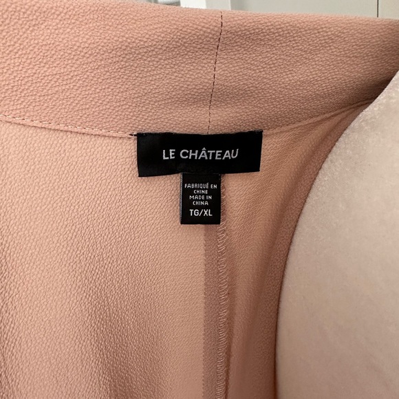 VEST LE CHÂTEAU - Picture 5 of 5